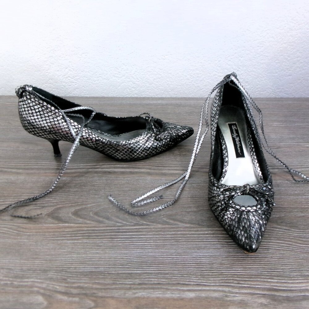 Beverly Feldman Black Silver Snakeskin Pointed Toe Kitten Heels
